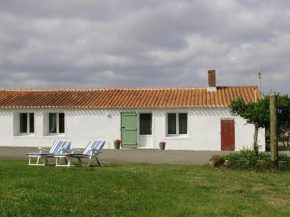Charmant Gîte Rénové avec Jardin Privé, Cheminée et WiFi à Vairé, Vendée - FR-1-426-411